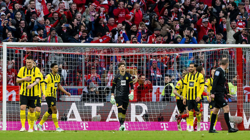 Dortmund surrender top spot in damaging Klassiker defeat